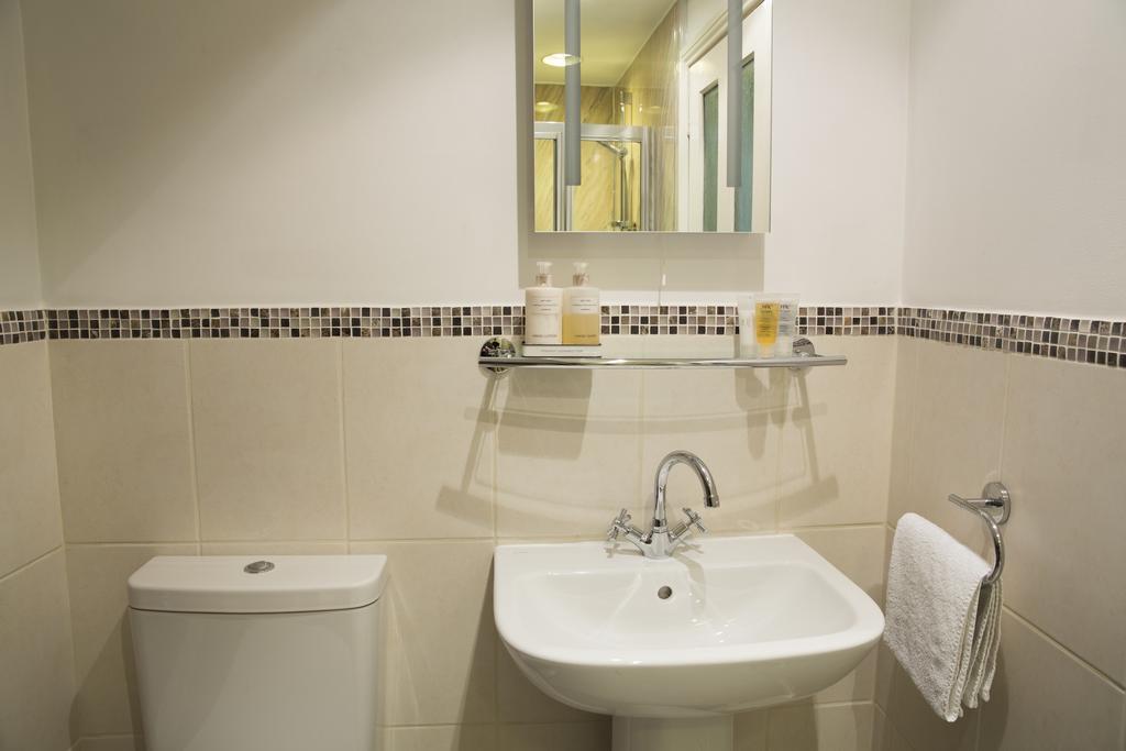 פיקרינג Bramwood Cottages חדר תמונה